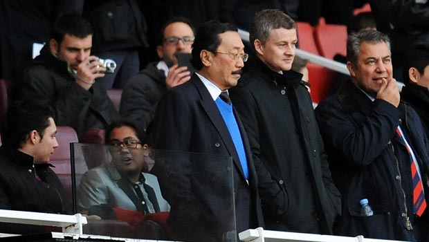 Ole-Gunnar-Solskjaer-and-Cardiff-City-owner-Vincent-Tan